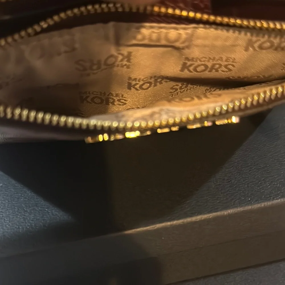 Michael Kors Burgundy Designer Women's Wallet/Wrislet In Great Condition - Picture 6 of 13